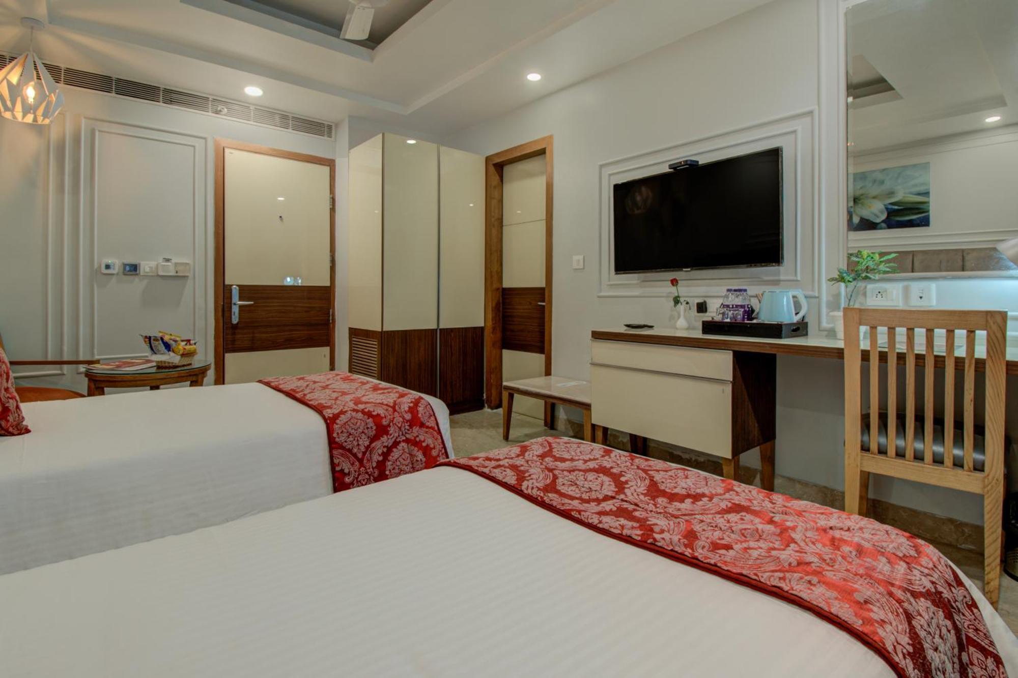 Iris Park Hotel New Delhi Extérieur photo