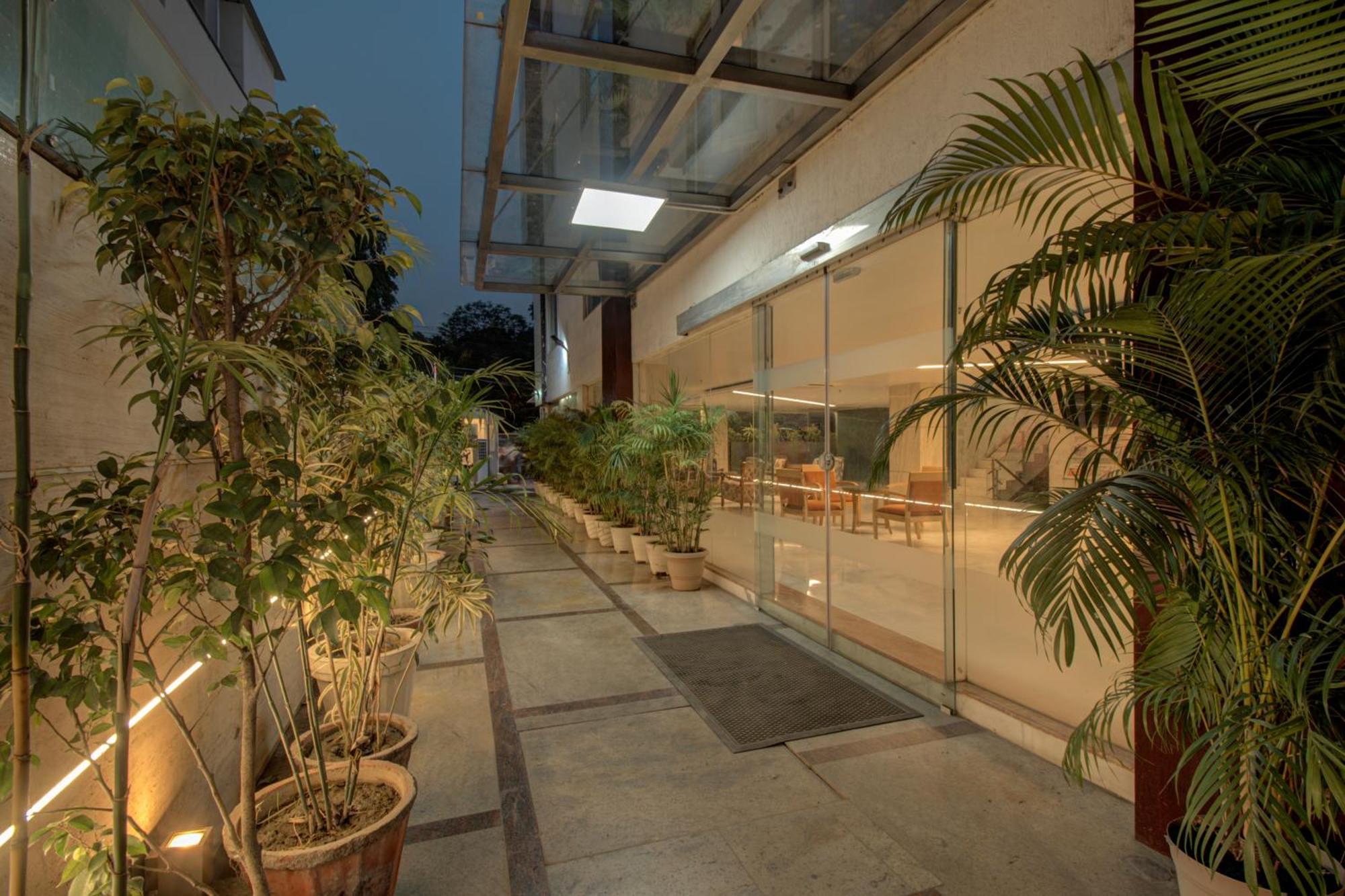 Iris Park Hotel New Delhi Extérieur photo