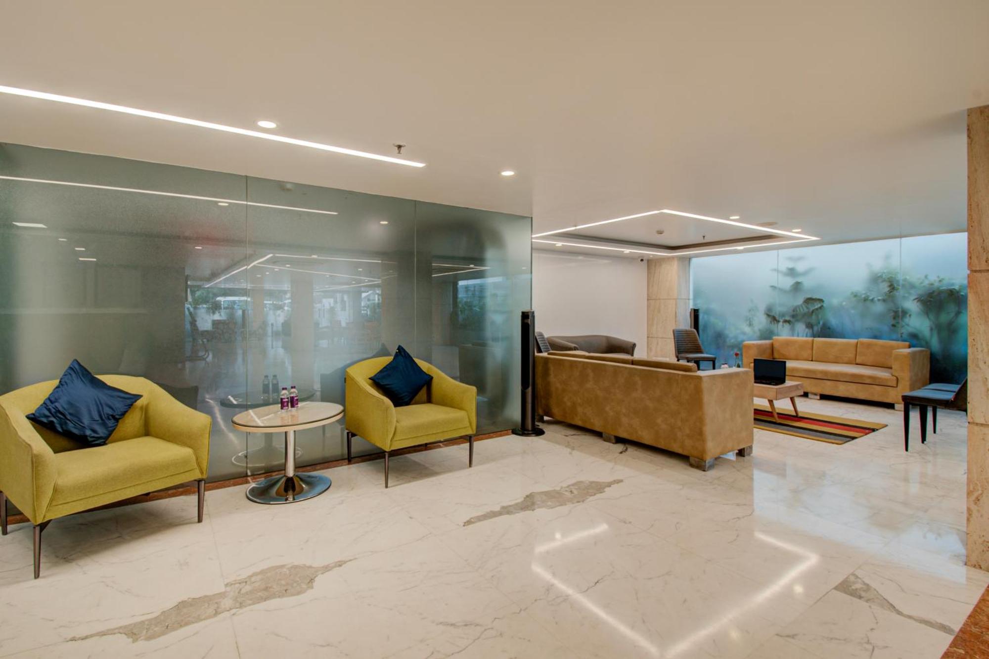 Iris Park Hotel New Delhi Extérieur photo